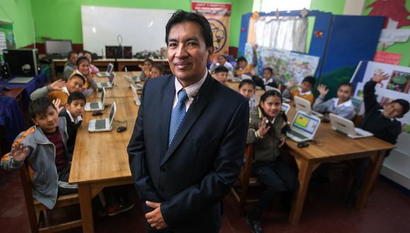 Cuánto gana un profesor en Perú